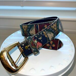Vintage 80’s southwestern / Aztec Pattern Women’s Belt‎ Size S/M